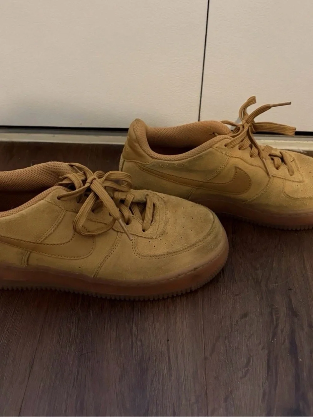 Nike Men's Low-Top Suede Sneakers in Wheat